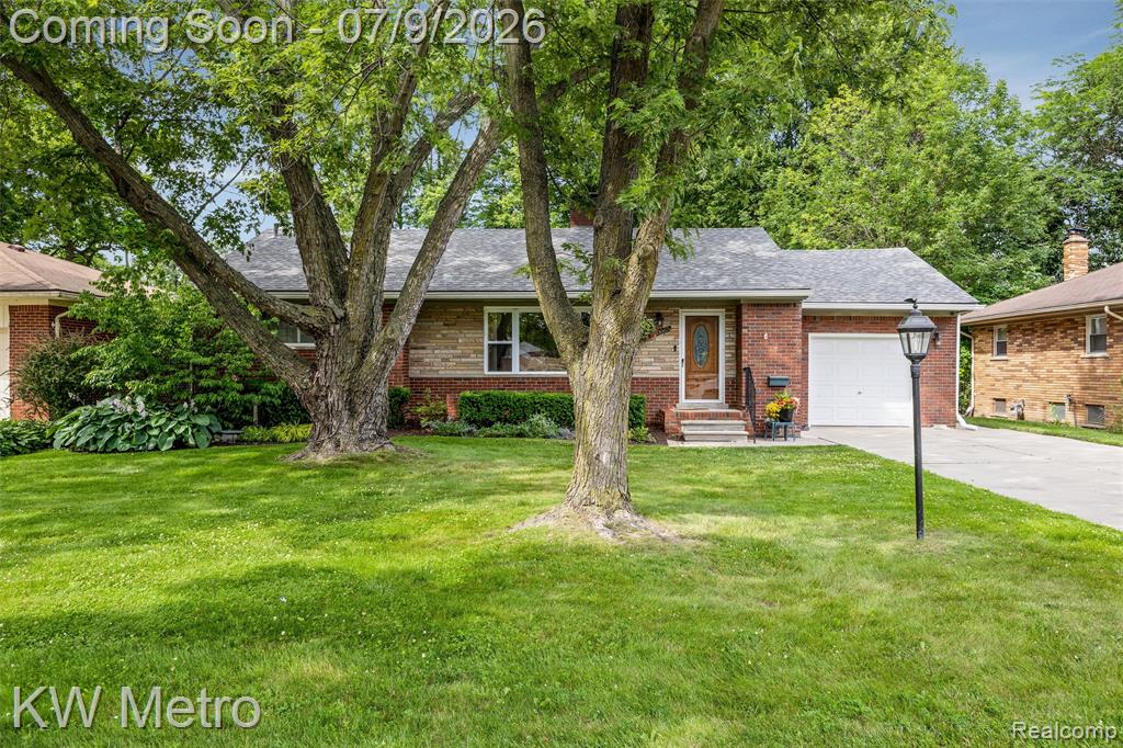 20665 Woodcrest Street, Harper Woods, MI 48225 — Photo 41