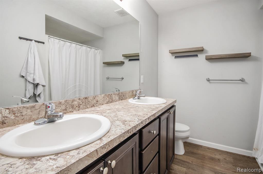 4686 Downing Drive, Pinckney, MI 48169 — Photo 16