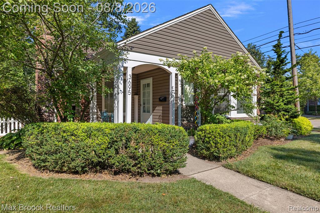3695 Wakefield Road, Berkley, MI 48072
