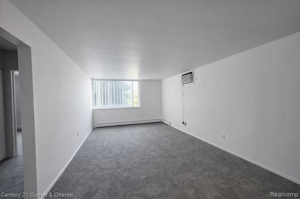 6035 SOUTHFIELD Road, Detroit, MI 48228 — Photo 6
