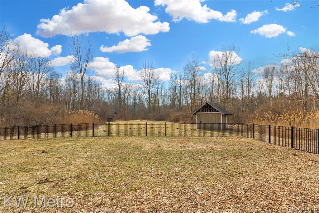 8665 Meskill Road, Columbus, MI — Photo 46