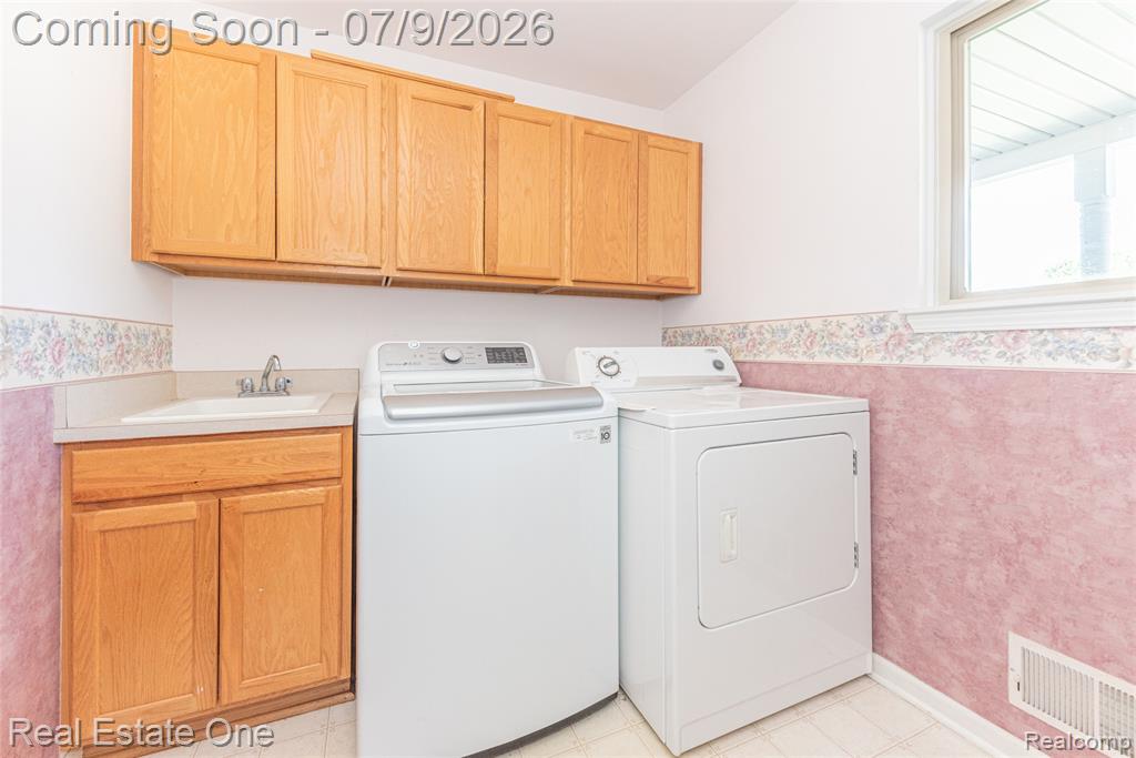 7965 Howard Street, Whitmore Lake, MI 48189 — Photo 29