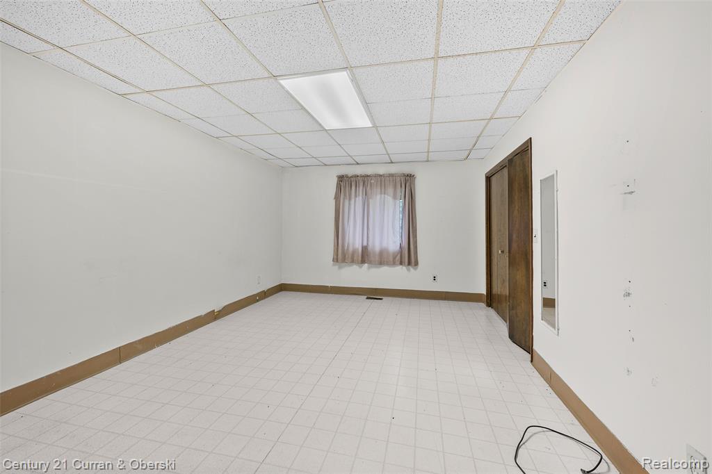 5620 Kaufman Street, Dearborn Heights, MI 48125 — Photo 17