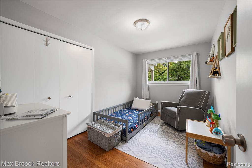 828 W Baker Avenue, Clawson, MI — Photo 18