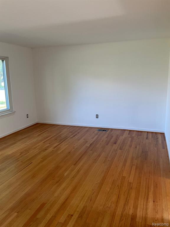 8401 18 MILE Road, 19, Sterling Heights, MI 48313 — Photo 9