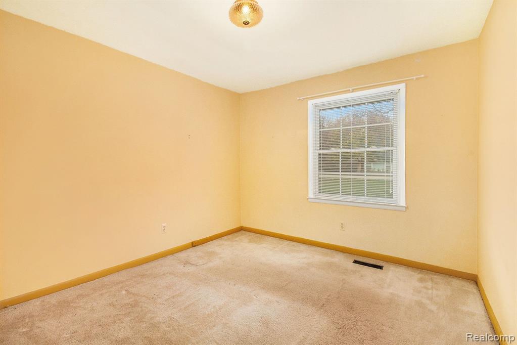 5730 Burnham Road, Bloomfield Hills, MI 48302 — Photo 17