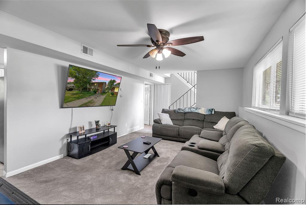 4408 Campbell Street, Dearborn Heights, MI 48125 — Photo 15