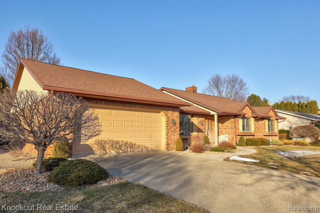 686 Willow Lane, Frankenmuth, MI 48734 — Photo 2