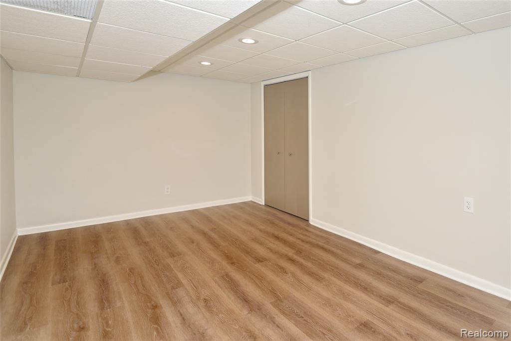 5255 KELLEN Lane, Bloomfield Hills, MI 48302 — Photo 28