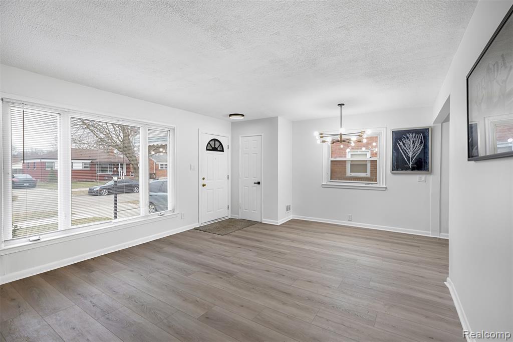 358 Greenwood Street, Inkster, MI 48141 — Photo 12