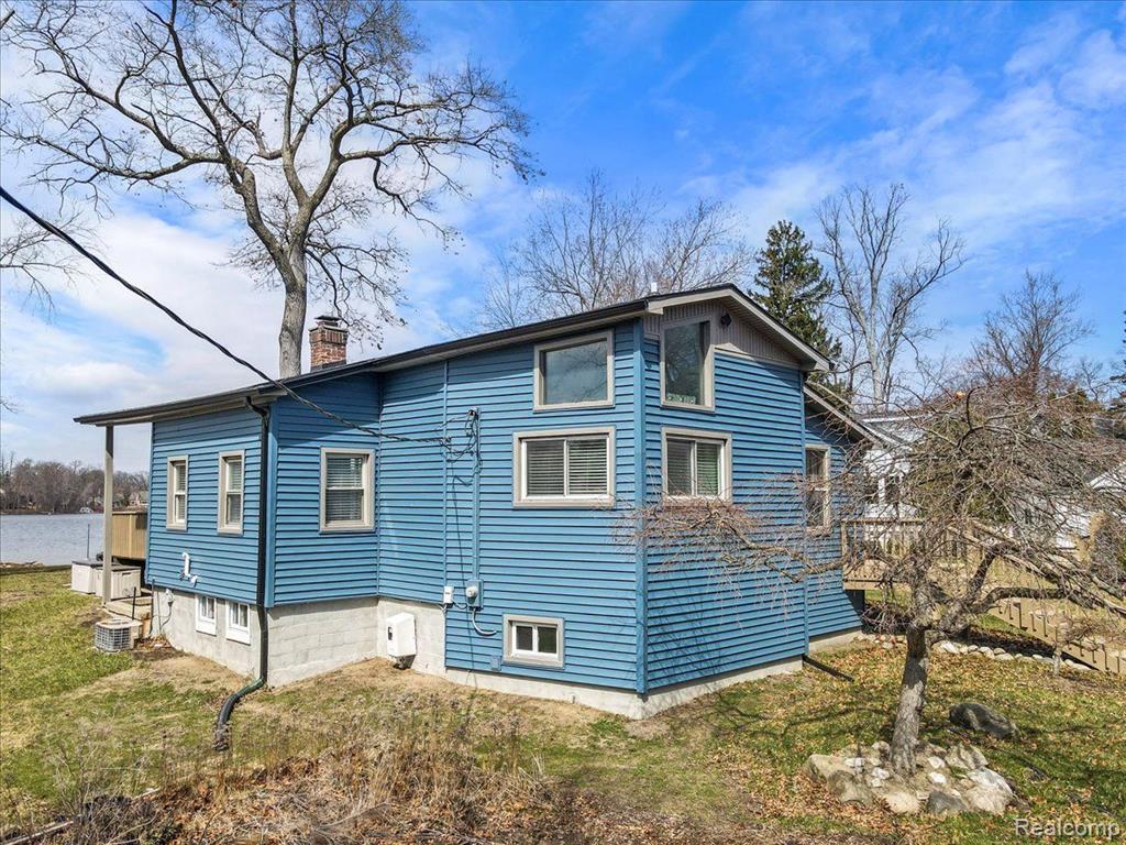 3965 Burnet Road, Commerce Twp, MI 48382 — Photo 43