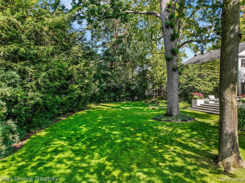 919 W Glengarry Circle, Bloomfield Hills, MI 48301 — Photo 62