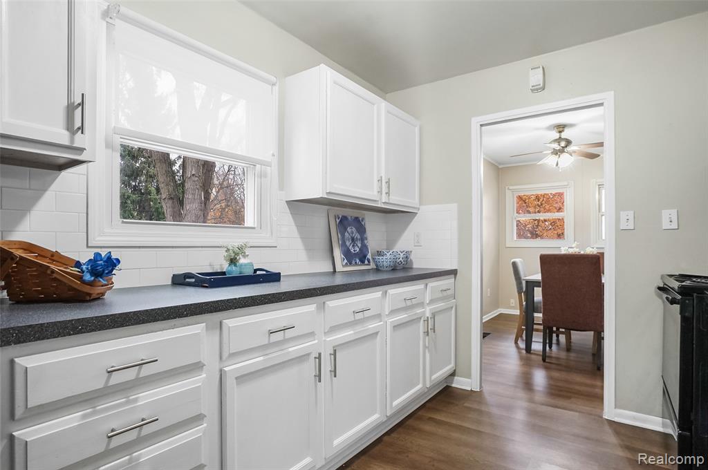 704 W Brooks Street, Howell, MI 48843 — Photo 22