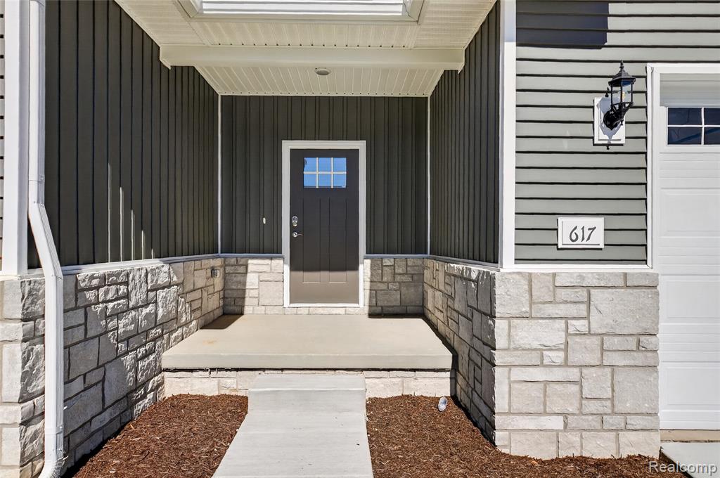 617 ROUND ROCK Drive - Photo 2