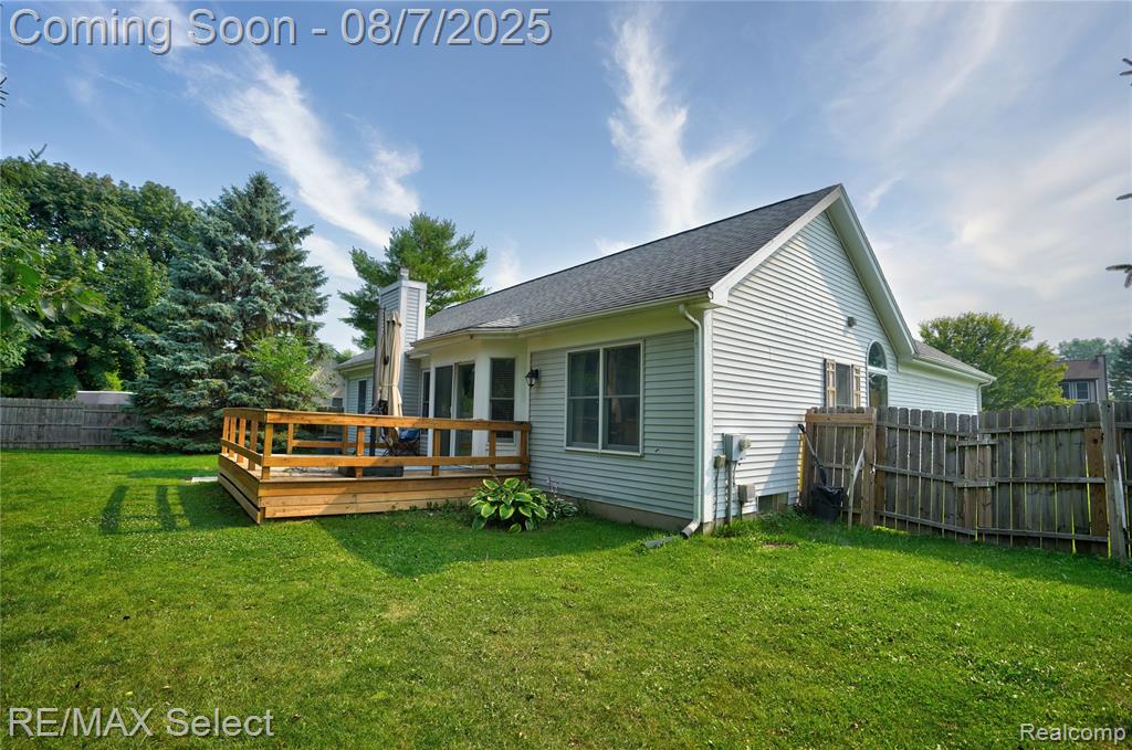 8052 Rose Lane, Goodrich Vlg, MI — Photo 8