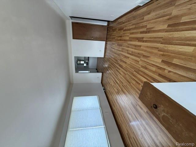 8309 Potomac, Center Line, MI 48015 — Photo 5