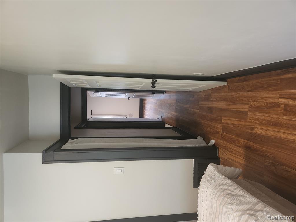 428 E Milton Avenue, Hazel Park, MI 48030 — Photo 12