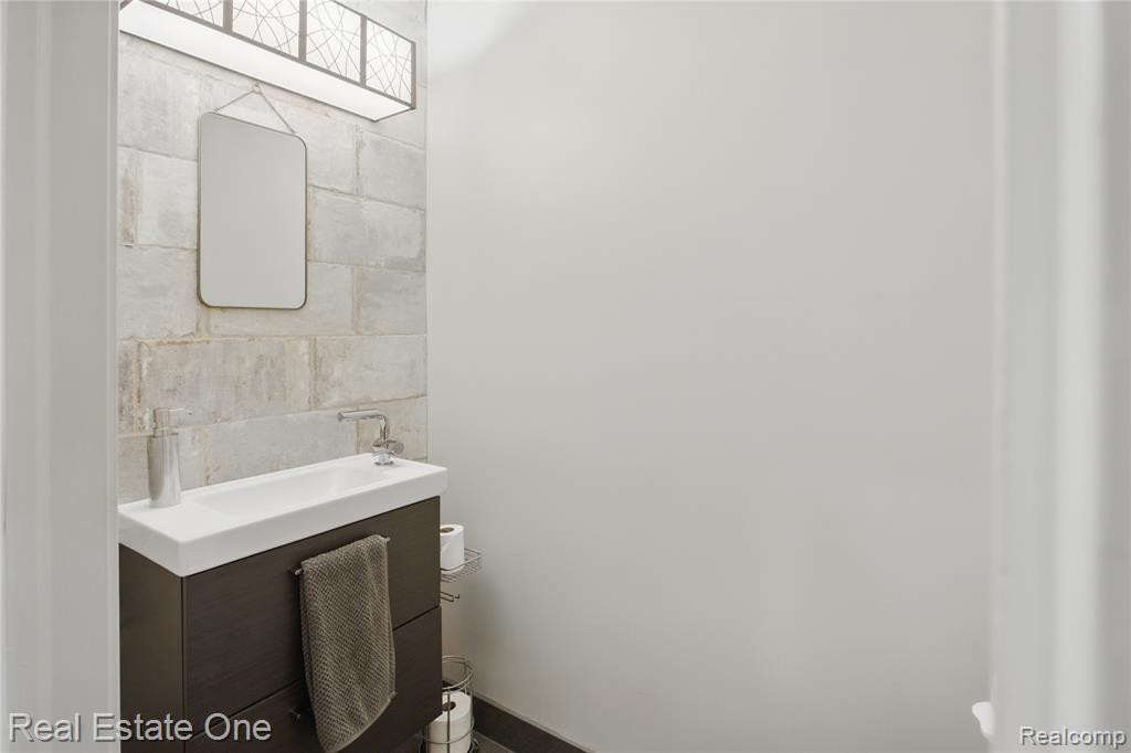 29494 BEAU Ridge, 2, Farmington Hills, MI 48331 — Photo 10