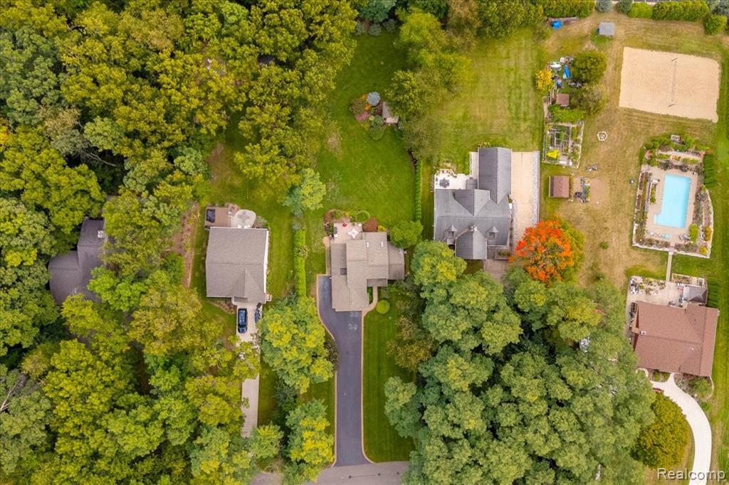 5050 Whitlow Court, Commerce Twp, MI 48382 — Photo 40