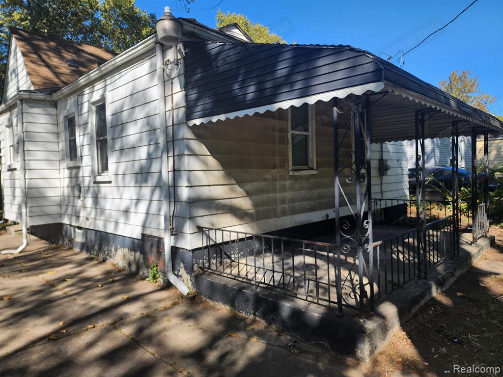 1139 S BASSETT Street, Detroit, MI 48217 — Photo 3