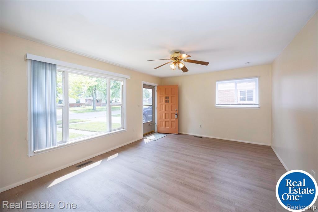 7952 Elm Street, Taylor, MI 48180 — Photo 5