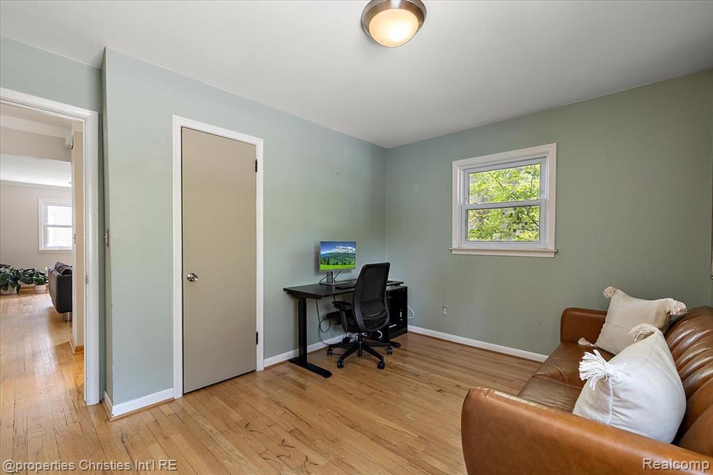 10819 W 11 Mile Road, Huntington Woods, MI — Photo 25