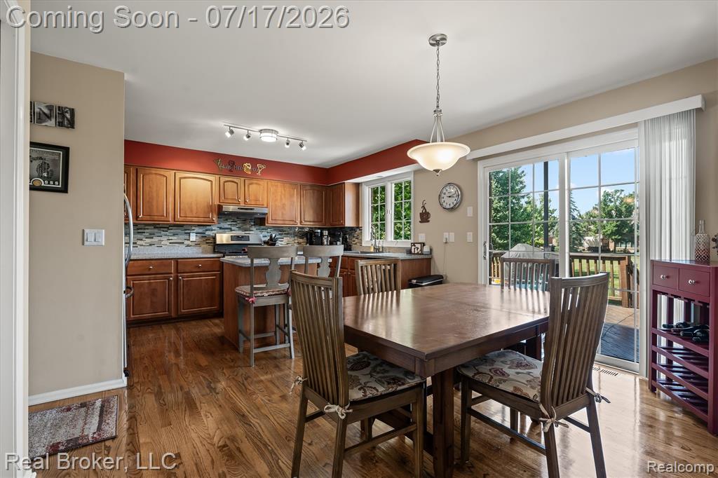 45192 Thornhill Road, Canton, MI 48188 — Photo 5