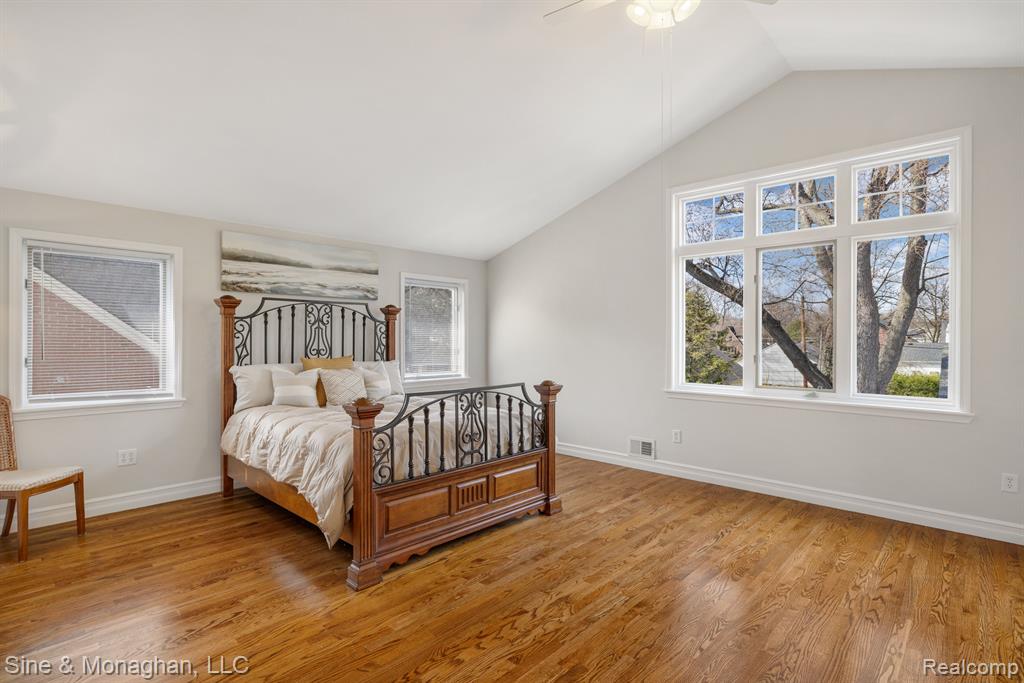 797 WASHINGTON Road, Grosse Pointe, MI 48230 — Photo 32