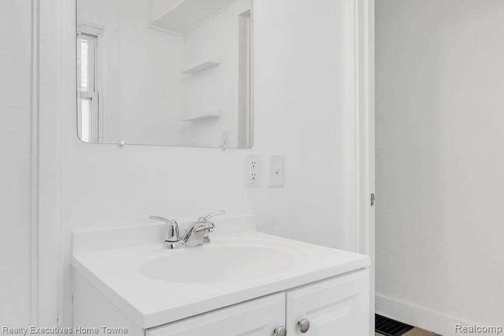 2720 Walnut Street, Port Huron, MI 48060 — Photo 19