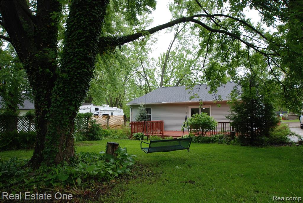 5399 BROBECK Street, Flint, MI 48532 — Photo 26