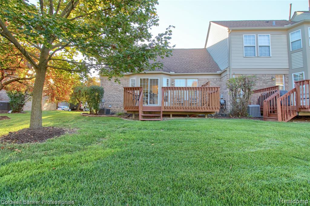 4281 Hunters Circle W, Canton, MI 48188 — Photo 27