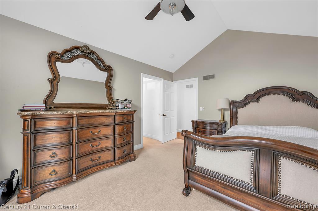 17944 RIDGEVIEW Drive, Northville, MI 48168 — Photo 20