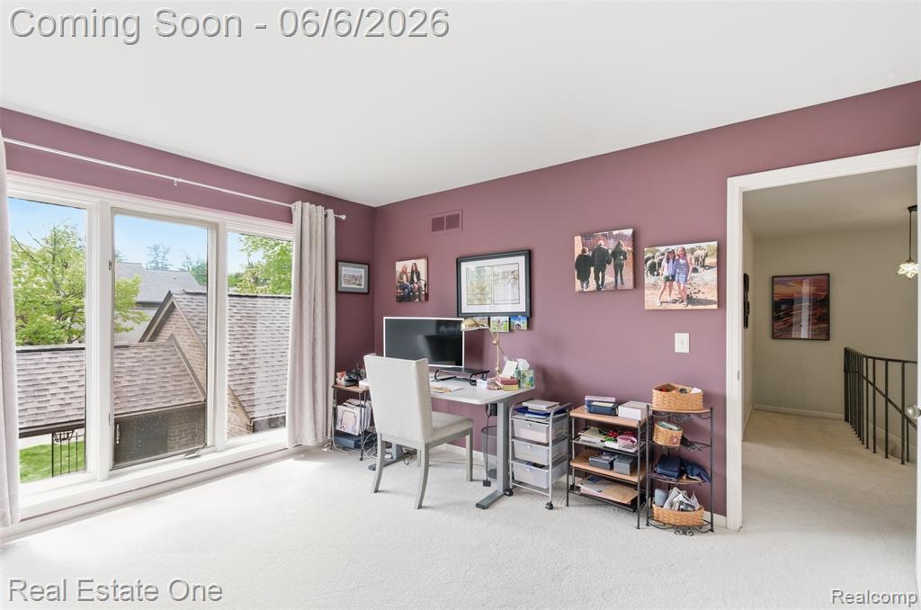 23910 Trailwood Court, 82, Bingham Farms, MI 48025 — Photo 36