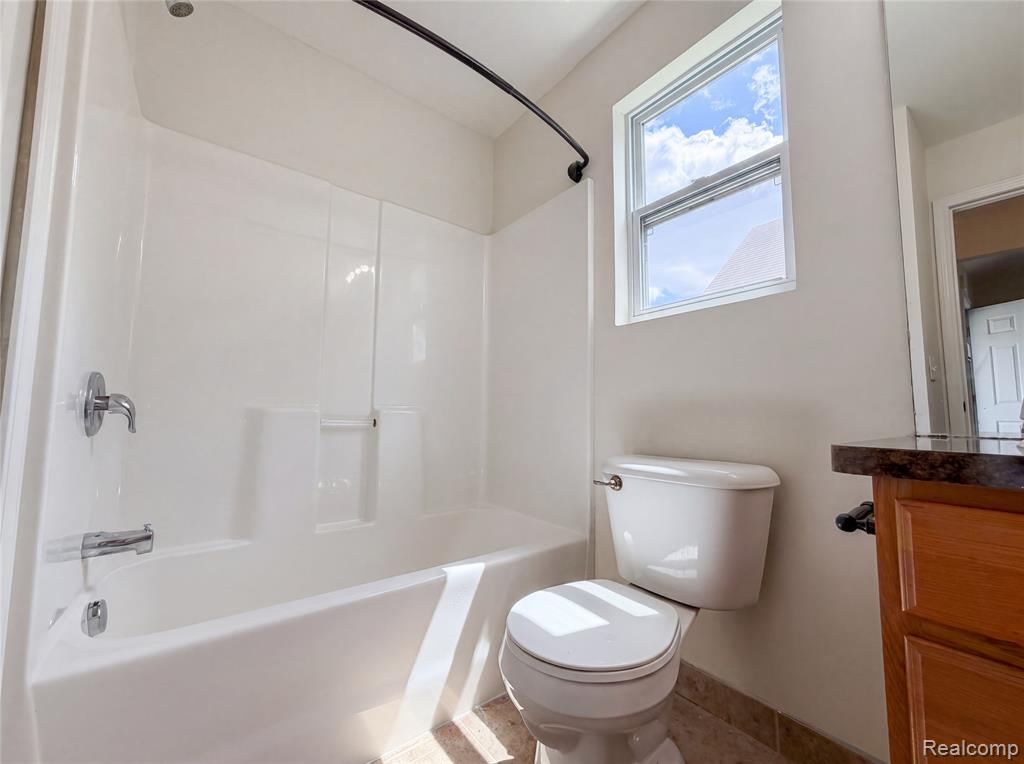 5988 Treetops Drive, Romulus, MI 48174 — Photo 15