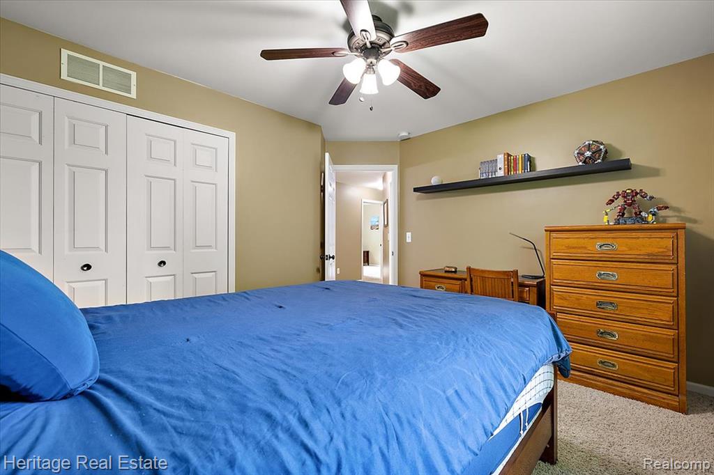 624 Glenmoor Drive, Oxford, MI 48371 — Photo 21