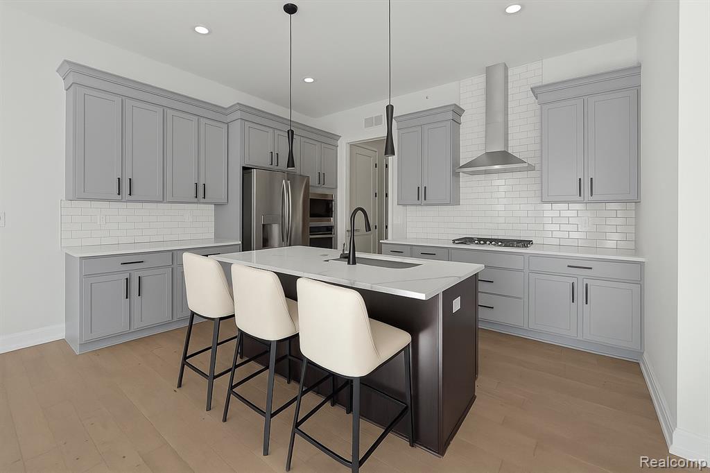 7507 Gramercy Circle Circle, West Bloomfield, MI — Photo 3