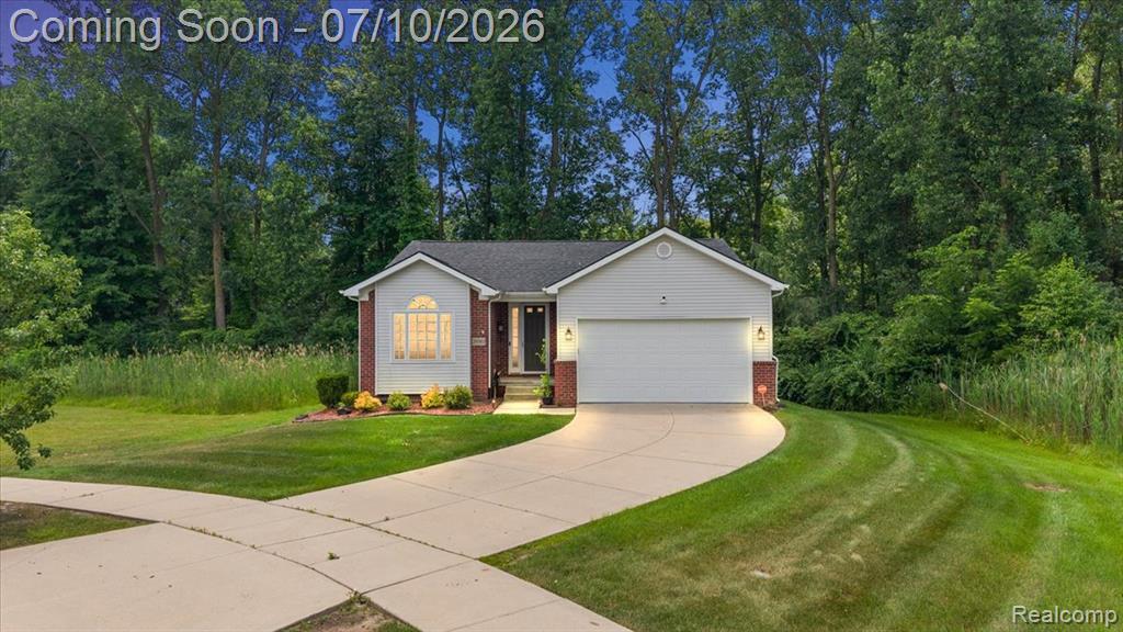29561 S Pine Grove Drive, New Boston, MI 48164