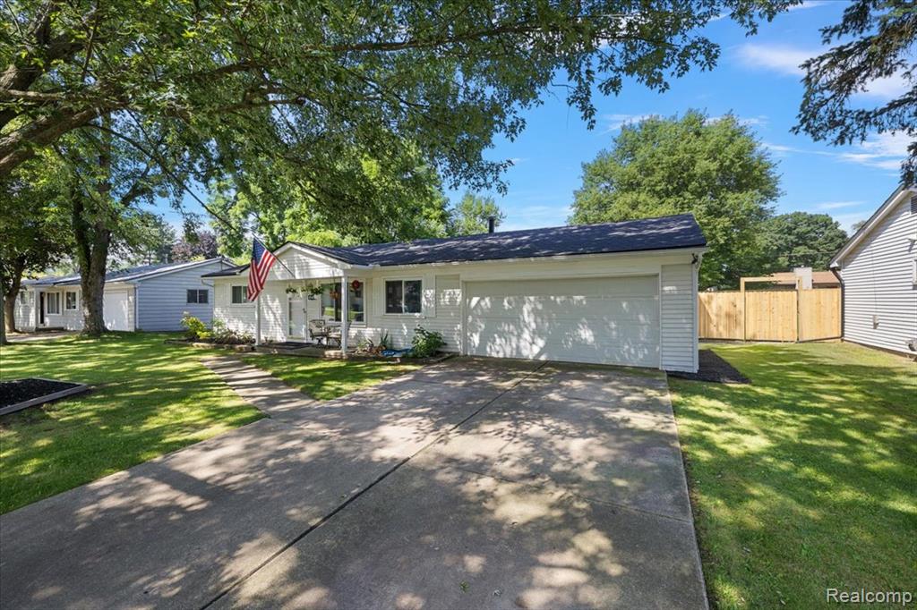 45481 Wakefield Street, Shelby Twp, MI 48317 — Photo 3