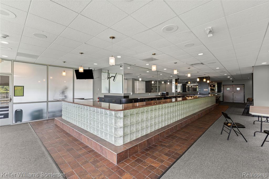 8900 Jefferson Avenue, 204, Detroit, MI 48214 — Photo 37