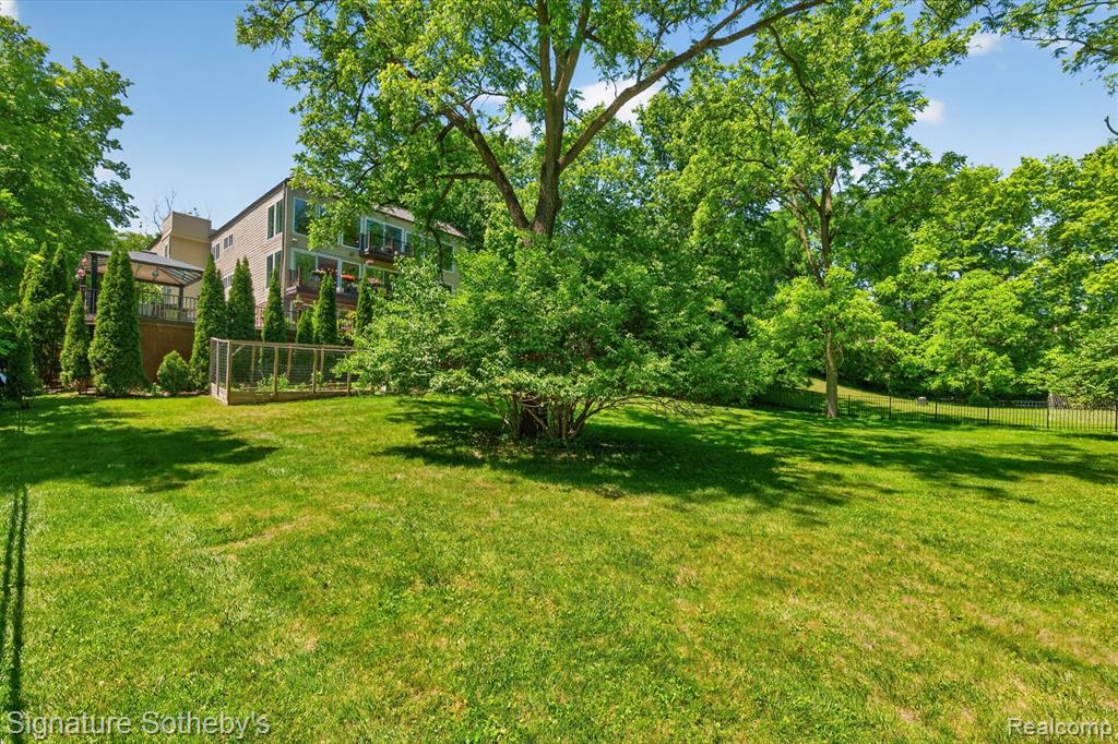 30650 Lahser Road, Beverly Hills, MI 48025 — Photo 80