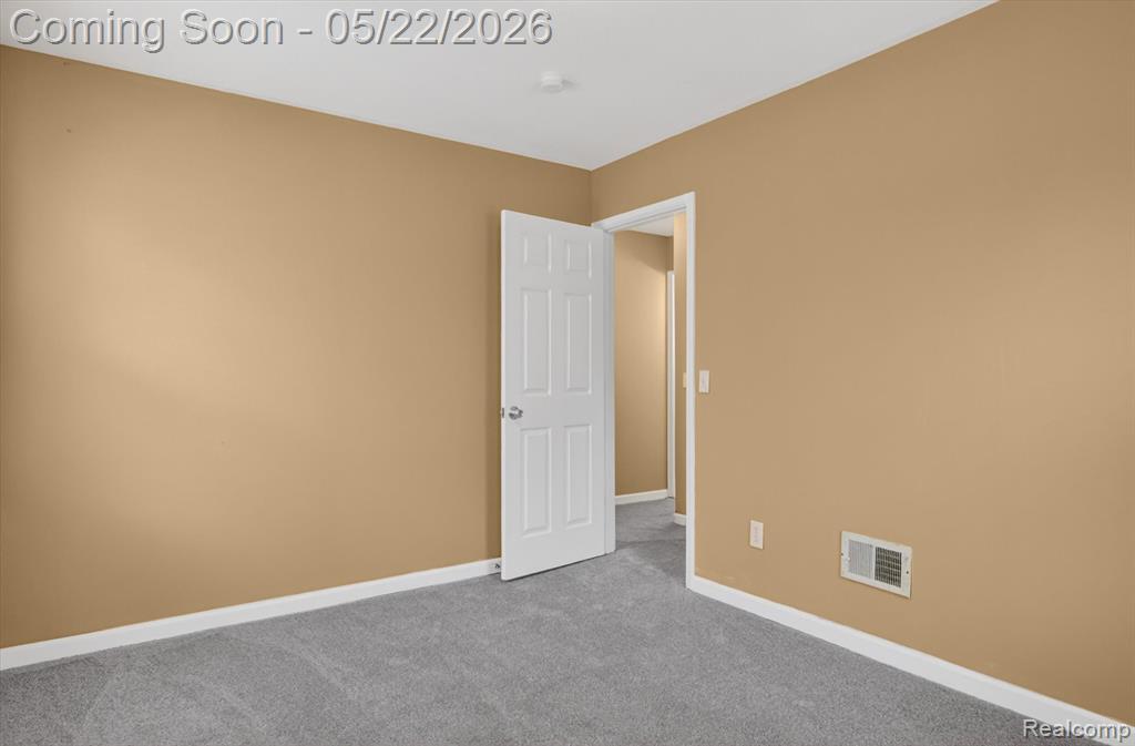 9160 Winthrop Street, Detroit, MI 48228 — Photo 22