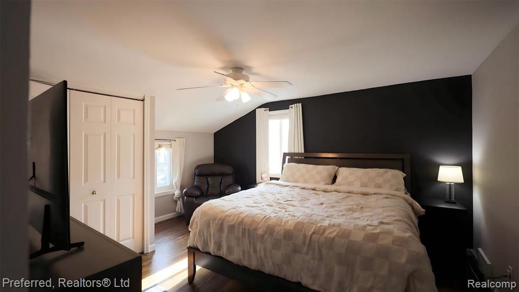 8483 Harding, Center Line, MI 48015 — Photo 16