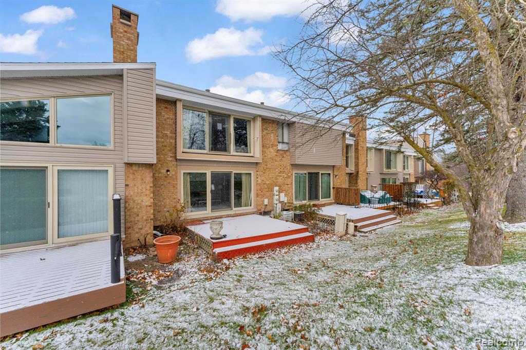 745 OAK BROOK RIDGE Drive, Rochester Hills, MI 48307 — Photo 32
