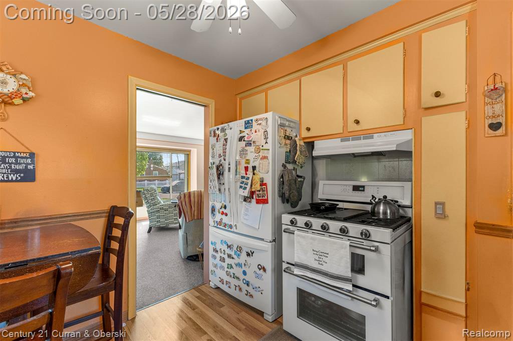 8245 N Hubbard Street, Westland, MI — Photo 7