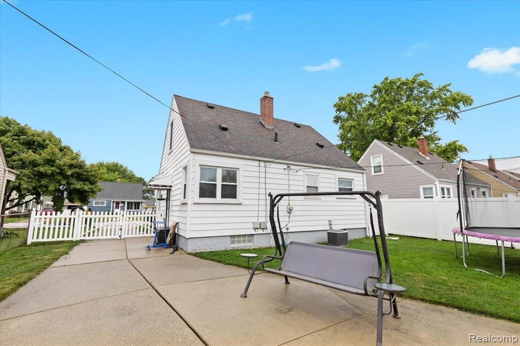 7032 DEERING Street, Garden City, MI — Photo 22
