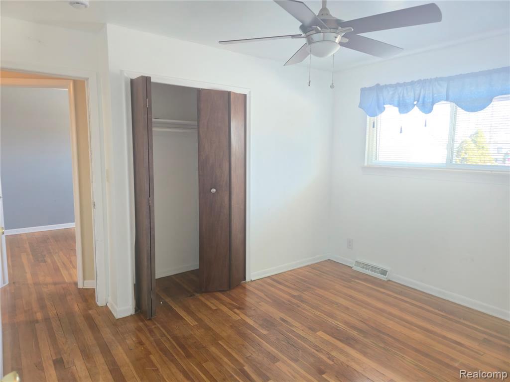 27432 Bristol Drive, Warren, MI 48092 — Photo 11