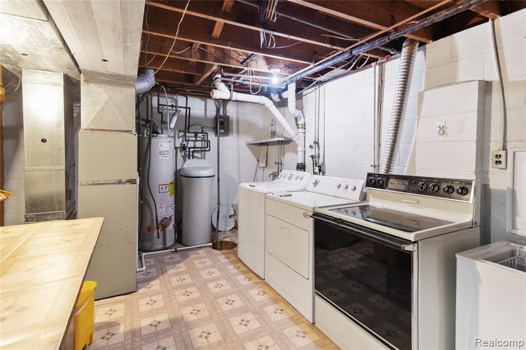 4327 Lancashire, Milford, MI 48380 — Photo 31