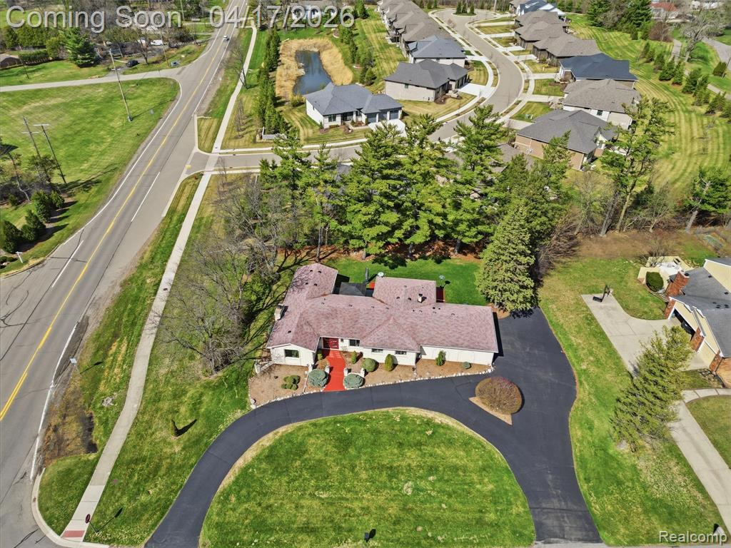 4886 Beacon Hill Drive, Bloomfield Hills, MI 48301 — Photo 88