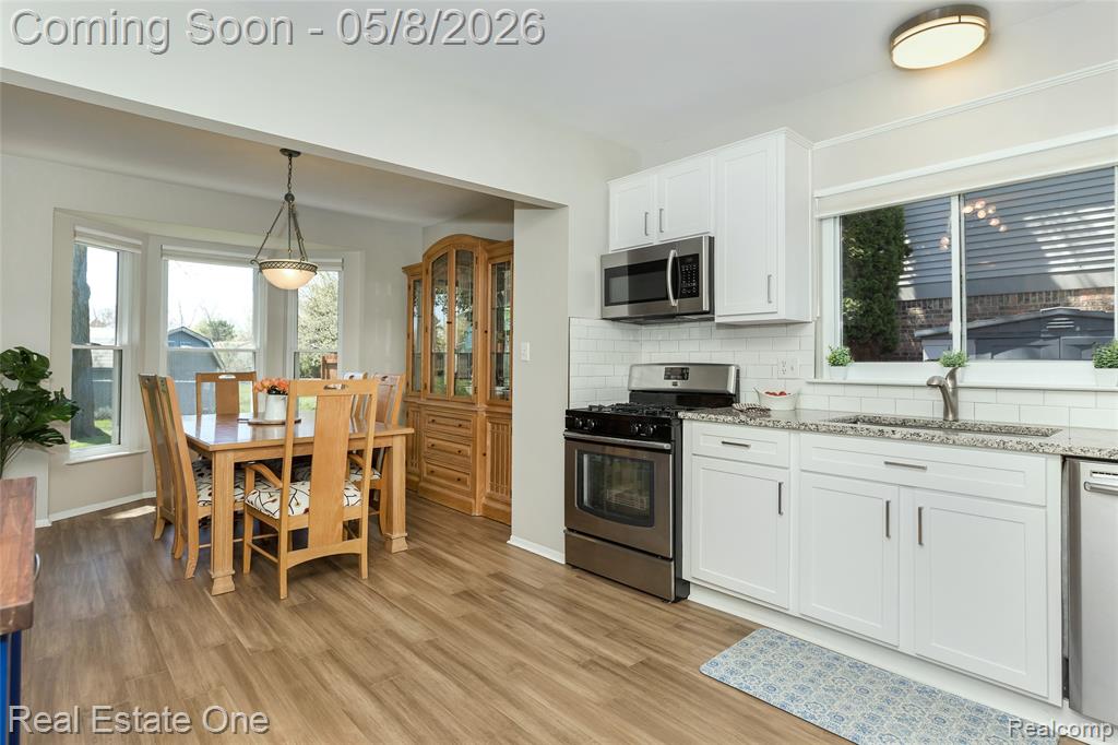 4749 Parkridge Drive, Waterford, MI 48329 — Photo 8