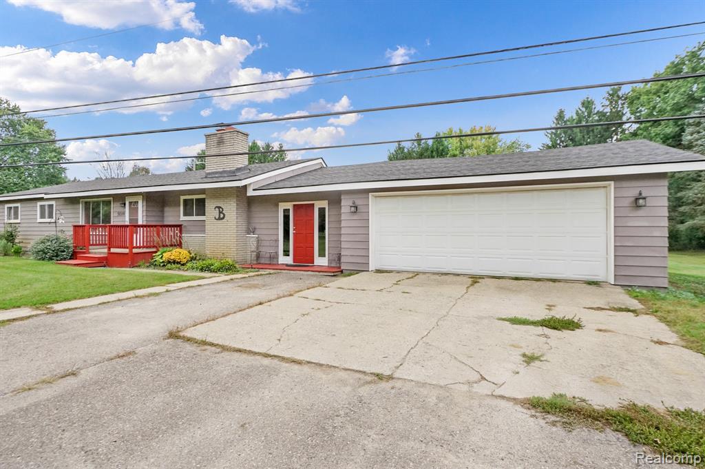 5014 Oak Hill Road, Clarkston, MI 48348 — Photo 2